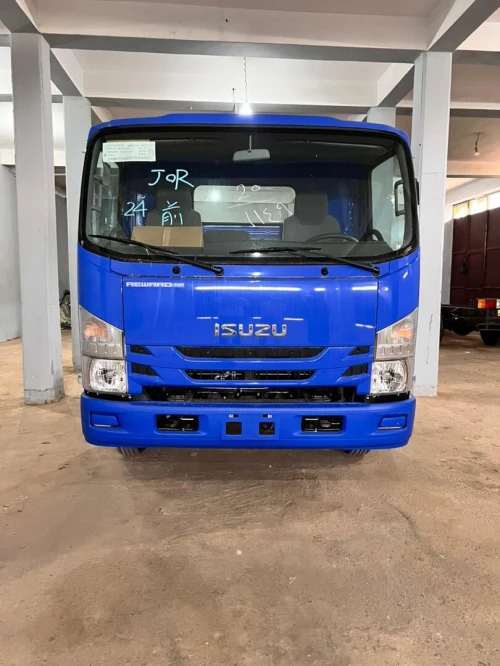 Isuzu Super jampo 2026