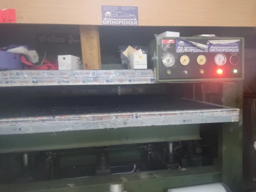 Presse hydraulique pour matelas
