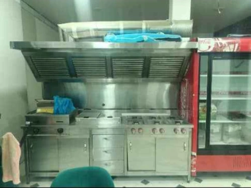 Équipements de restauration et pizzeria à vendre