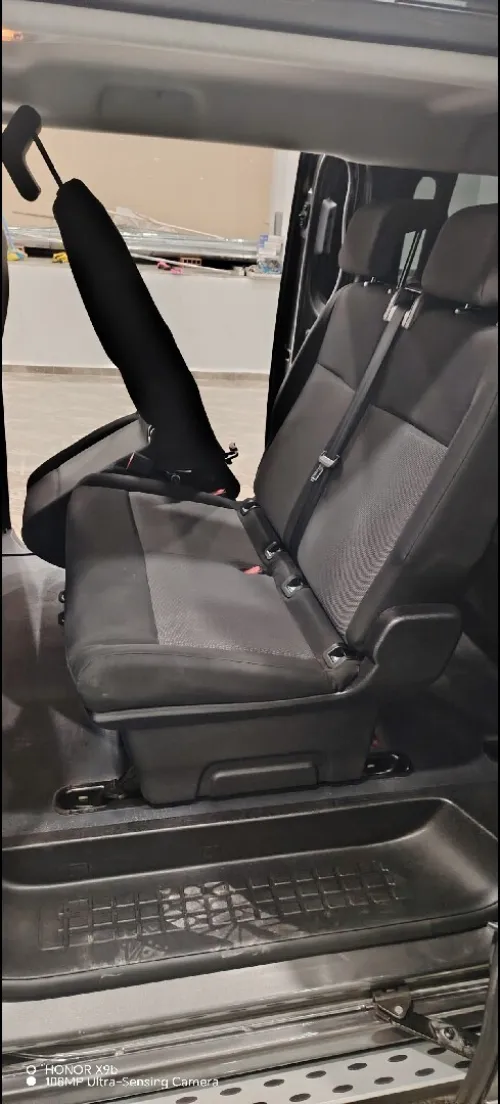 Peugeot Expert 2022 9 place