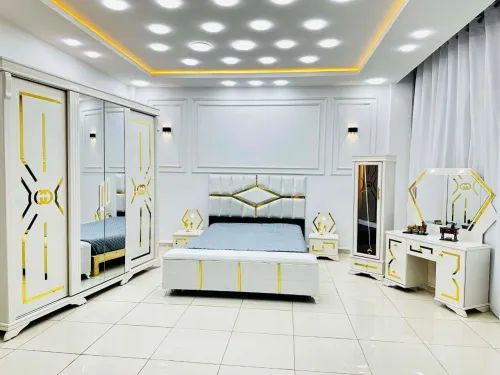 غرف نوم خشب أحمر