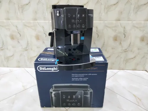 Machine à café Delonghi