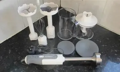 Bras Mixeur Kenwood Coffre , 800 W , fouet, hachoir, purée, bécher