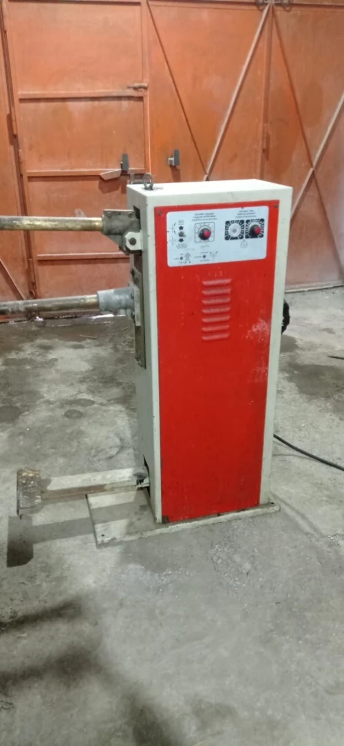 Soudeuse par point cisaille guillotine tole