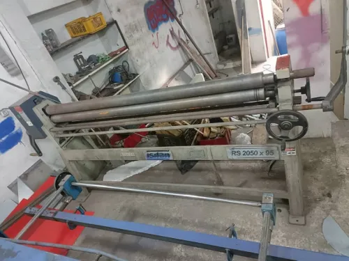 Plieuse cisaille guillotine bordeuse rouleuse soudeuse