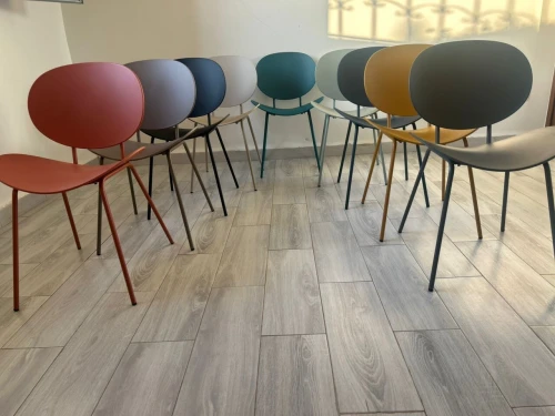 Chaise Ovale