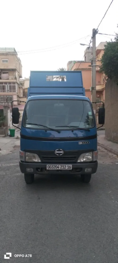 Hino Aben 2012