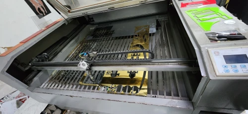 A vendre machine laser