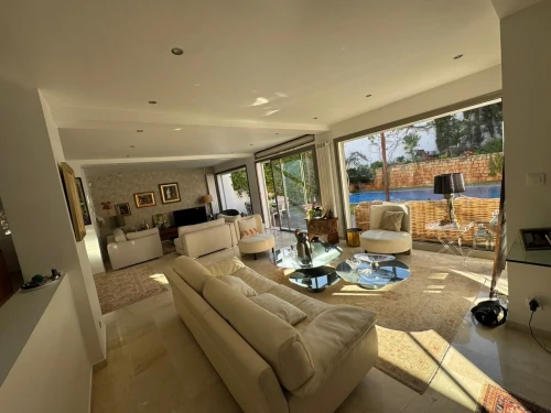 Cherche location Villa Alger Ben aknoun