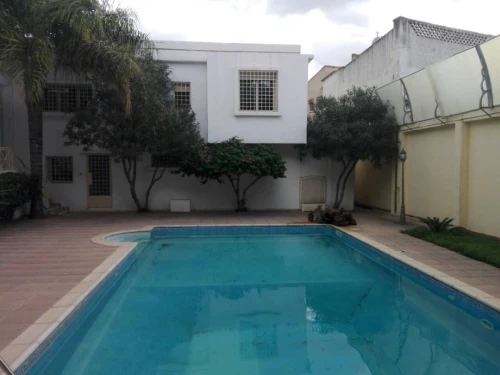 Cherche location Appartement F10 Alger Alger centre