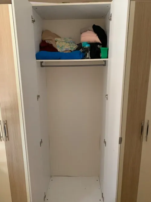 Chambre à coucher italienne avec sommier et matelas (melamine) 