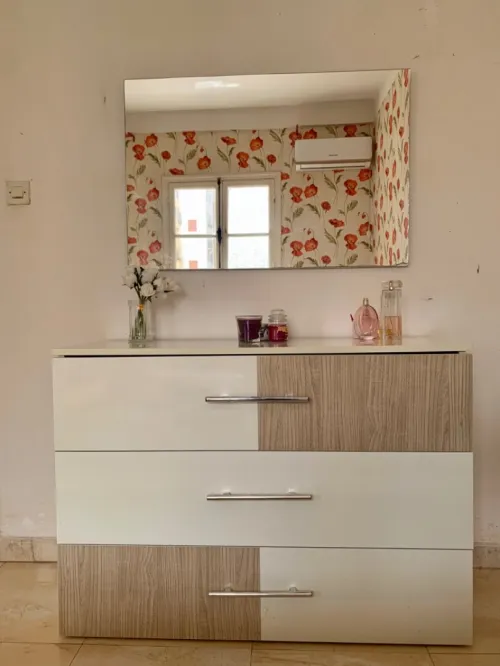 Chambre à coucher italienne avec sommier et matelas (melamine) 