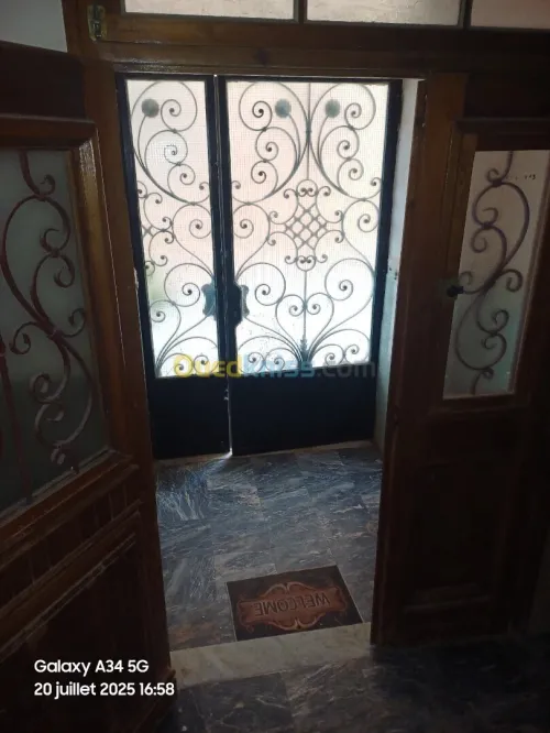 Location Appartement Niveau de villa F3 Alger Ain naadja