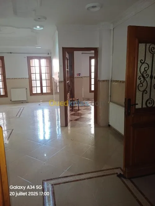 Location Appartement Niveau de villa F3 Alger Ain naadja