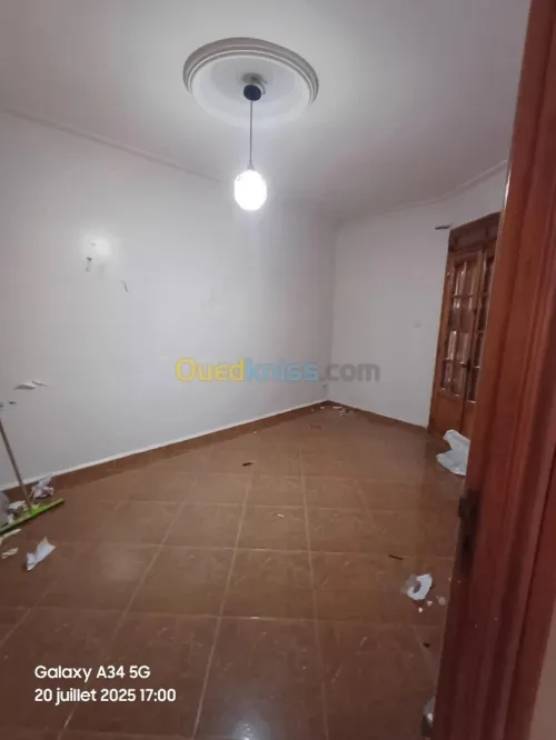 Location Appartement Niveau de villa F3 Alger Ain naadja