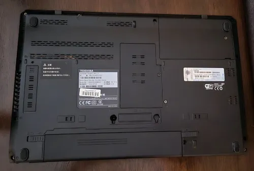 Toshiba Dynabook Satellite B452/F - Import Japan