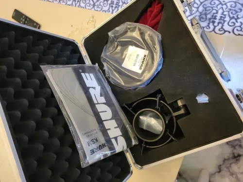 Shure KSM42 dual diaphragme microphone
