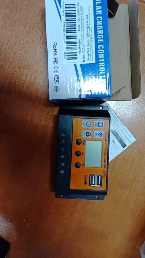 chargeur solaire 100A