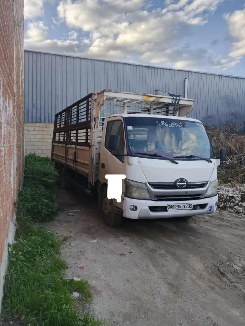 Hino 300 Hino 913 platou 2012