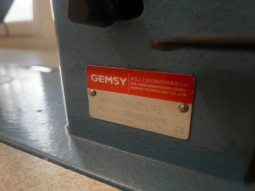 Machine à coudre industrielle GEMSY