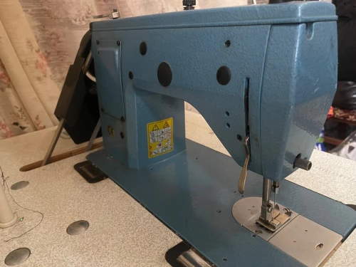 Machine à coudre industrielle GEMSY