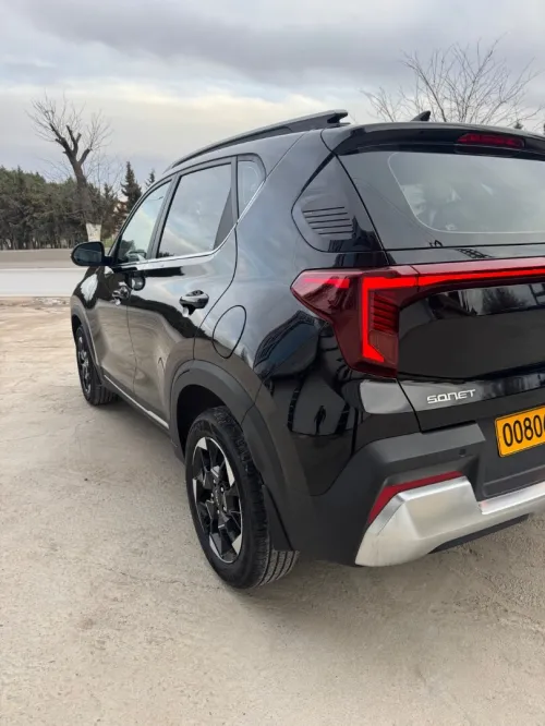 Kia Sonet  2025 Dubai
