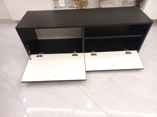 Table de télévision