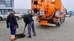 Débouchage conduite vidange fosse nettoyage 