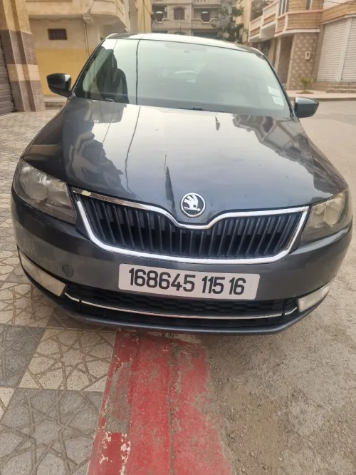 Skoda Rapid 2015 Ambition