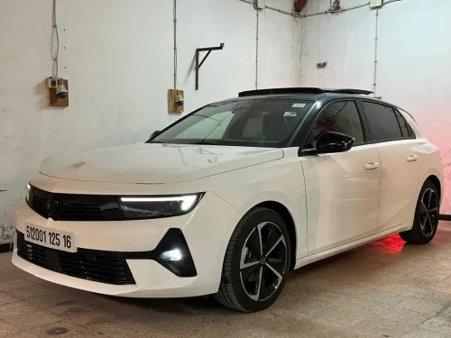Opel Astra 2025 GSLINE