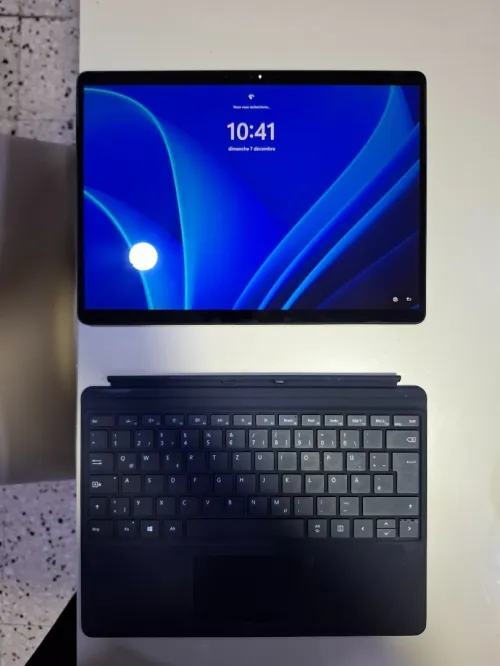 Surface pro 8