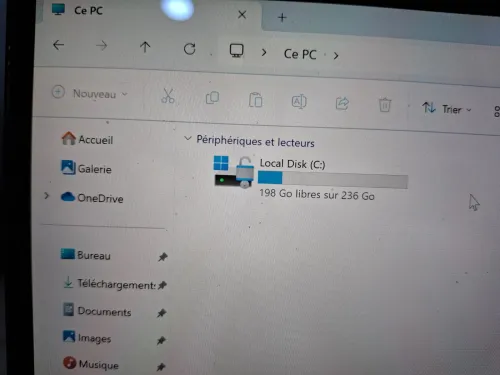 Surface pro 8