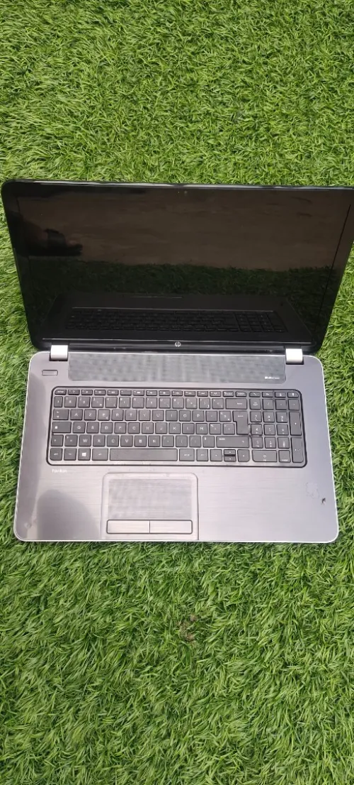 HP i5 ram 8g/256 ssd
