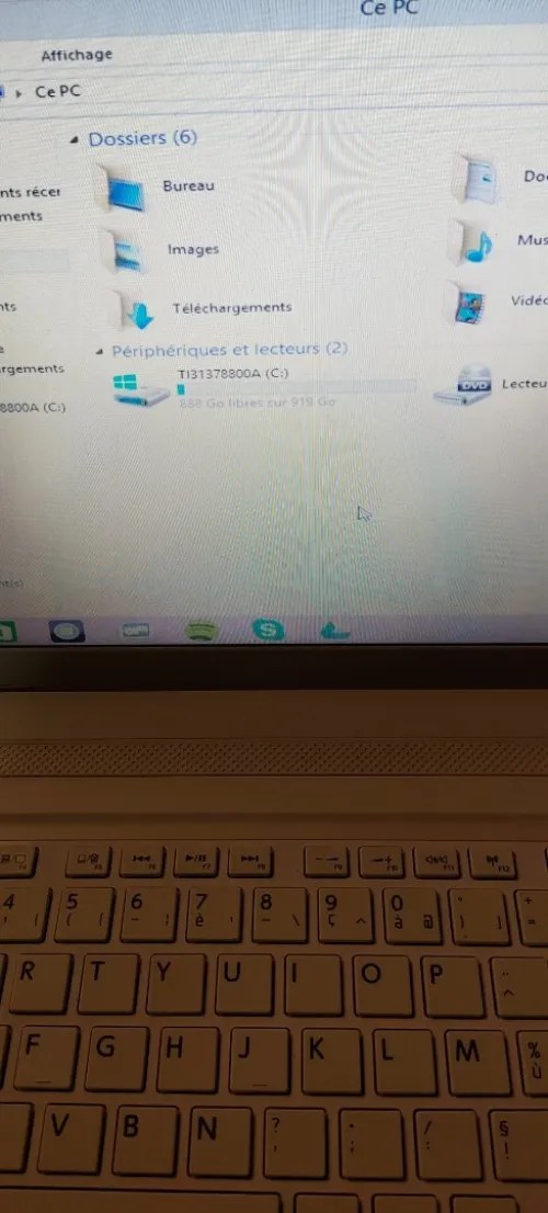 Pc ram 8g/1000g batterie 1.30h