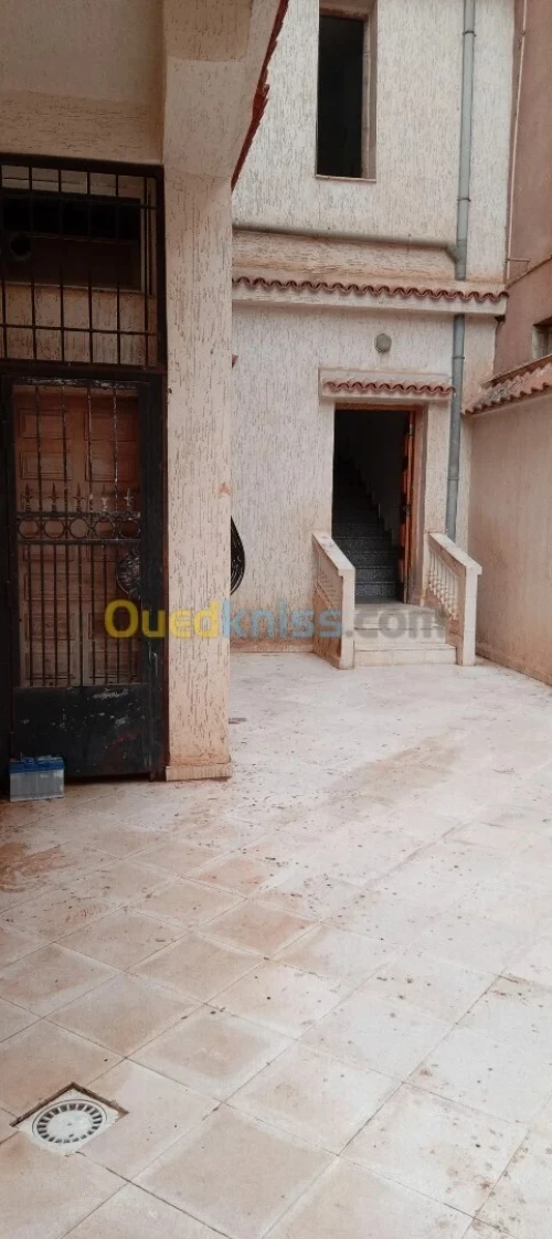 Location Appartement Niveau de villa F2 Alger Saoula
