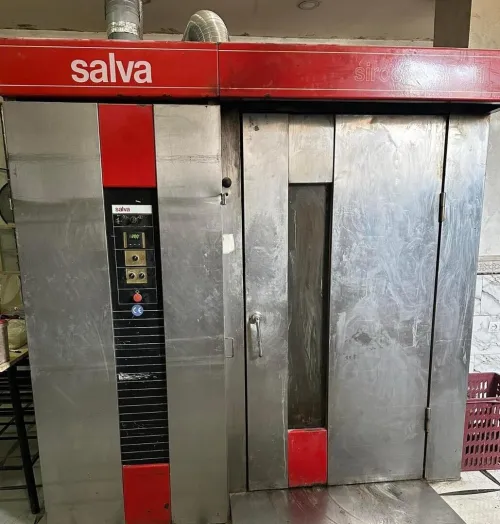 Four salva