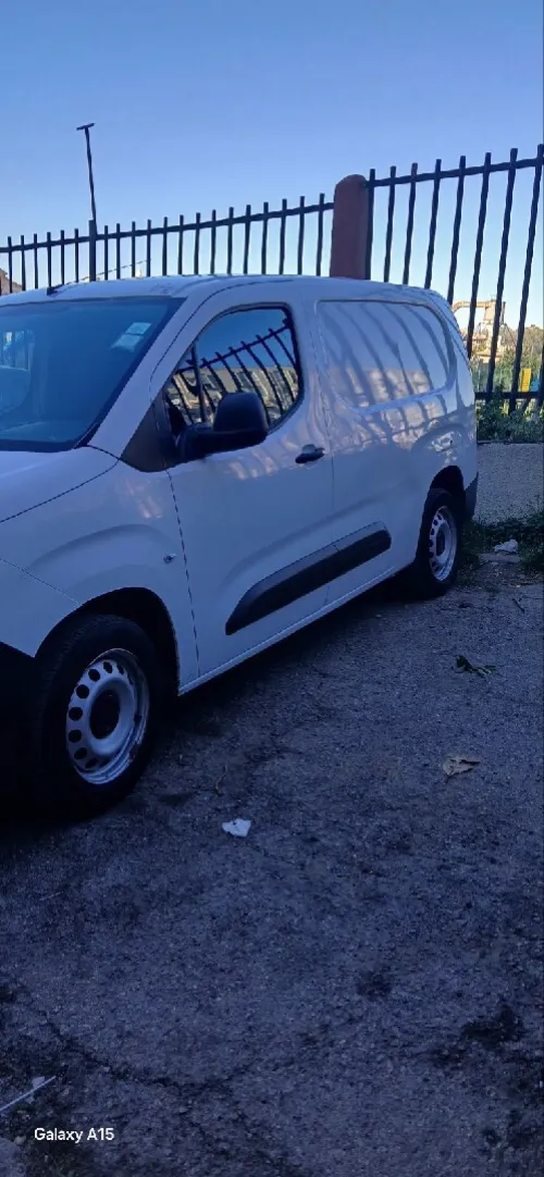 Citroen Berlingo 2021 Tolé niveau 1 châssis long