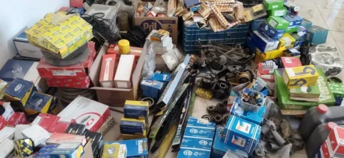 lot pieces لو بياس بيجو رونو سيارات قديمة جديدة 