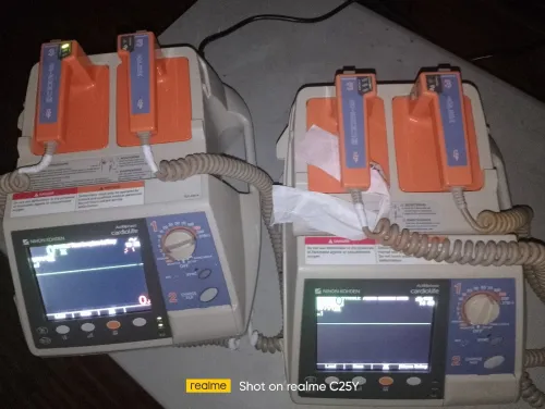 Défibrillateur électrochoc monitor 