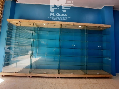 Vitrine en verre de qualité à bon prix !