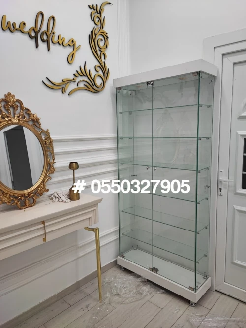 Vitrine en verre de qualité à bon prix !
