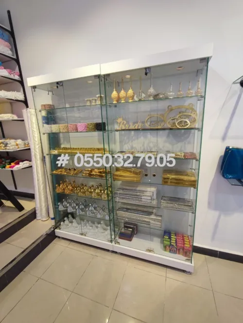Vitrine en verre de qualité à bon prix !