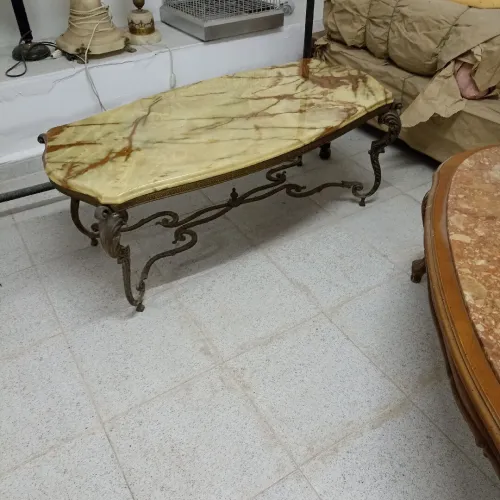 Très belle table en marbre