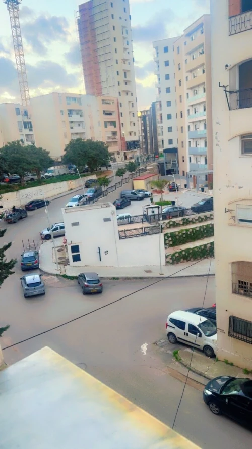 Location Appartement F4 Alger Hydra