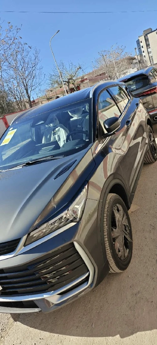 Geely Coolray 2025 La toute options étrier rouge