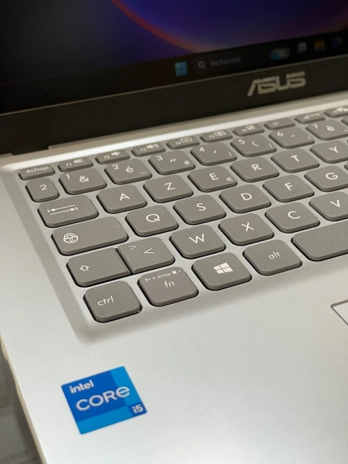 ASUS VIVOBOOK X415 I5-1135G7 8GB 256GB SSD ECRAN 14"FHD