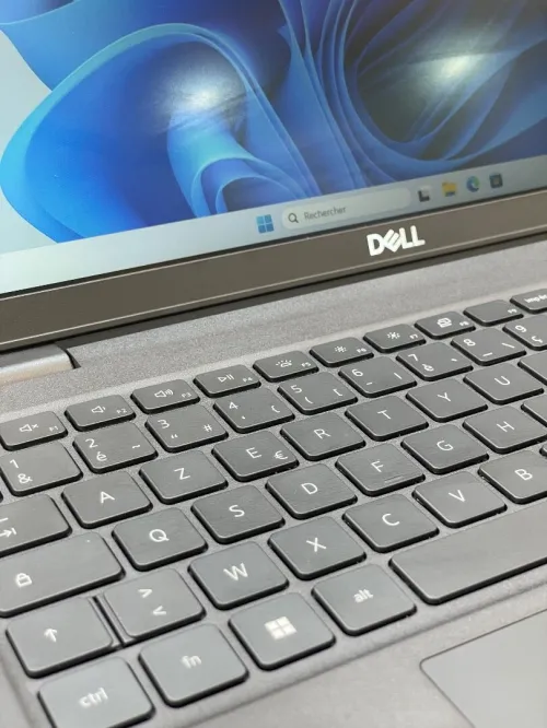 DELL LATITUDE 3520 i5-1135G7 8GB 256 SSD ECRAN 15 FHD