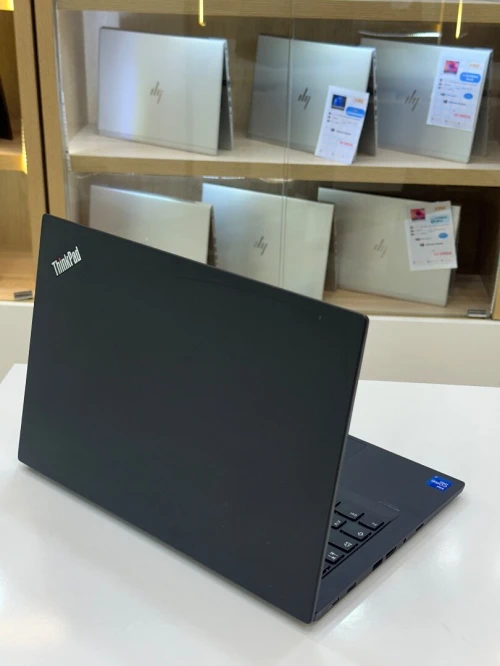 LENOVO THINKPAD T14 I7-1185G7 16GB 512 SSD GPU MX450 ECRAN 14"FHD