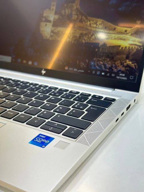 HP ELITEBOOK 830 G8 i5-1145G7 16GB 256 SSD ECRAN 14"FHD TACTILE