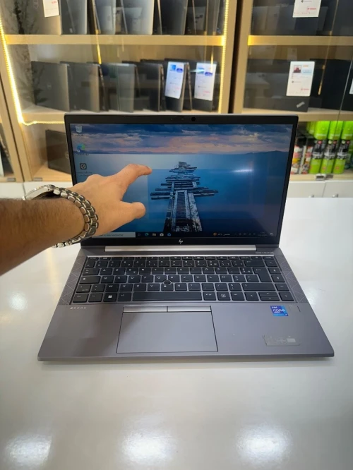 HP ZBOOK FIREFLY 14 i7-1185G7 16GB 256 SSD TACTILE ECRAN 14"FHD 